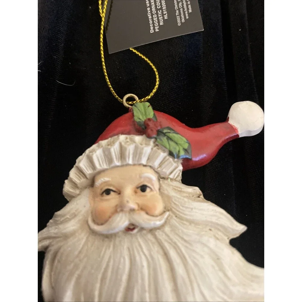 CHRISTMAS SANTA CLAUS 4 IN. HANGING ORNAMENT. NEW. Flowing beard. Holly hat.
